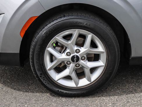 Used 2023 Kia Soul LX w/ Option Group 015 FWD image 12