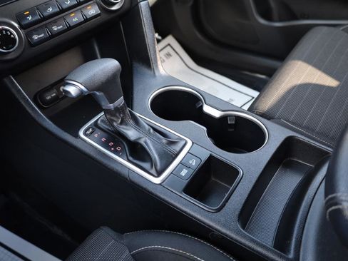 Used 2018 Kia Sportage LX image 9