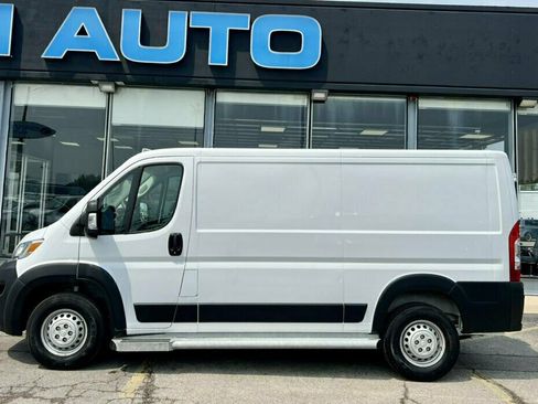 Used 2025 RAM ProMaster 2500 w/ U-Haul Equipment Group FWD image 24