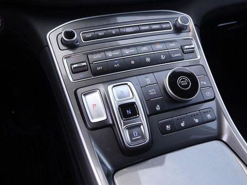 Used 2023 Hyundai Santa Fe Limited FWD image 19