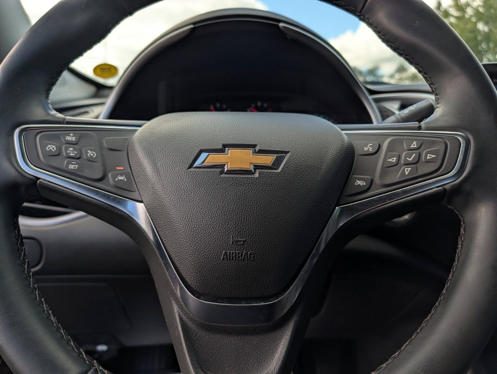 Used 2025 Chevrolet Malibu RS FWD image 26