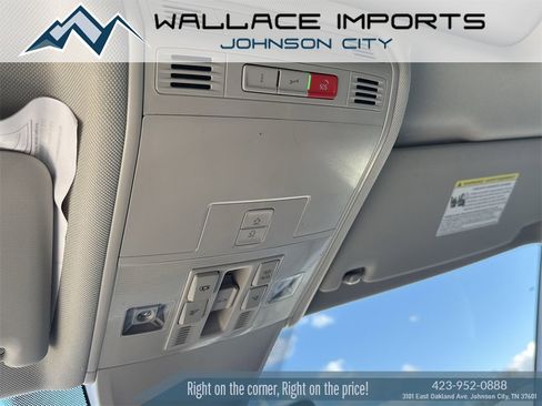 Certified 2022 Volkswagen Tiguan SE image 7