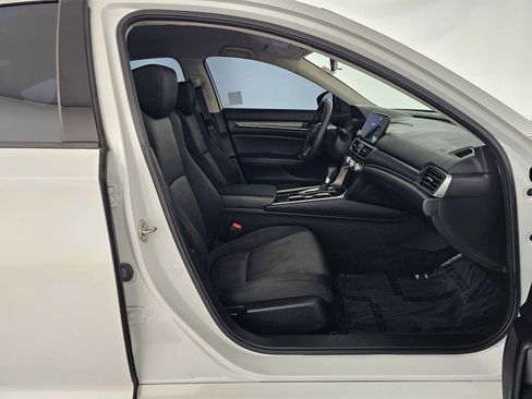 Used 2020 Honda Accord LX image 10