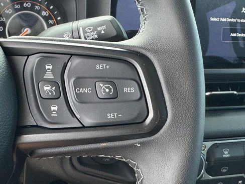 Used 2026 Jeep Gladiator Rubicon AWD/4WD image 19