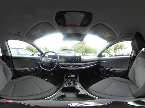 Used 2025 Kia K4 FWD image 41