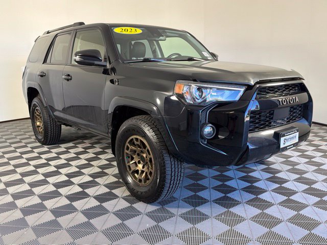 Used 2023 Toyota 4Runner 40th Anniversary SE AWD/4WD image 4
