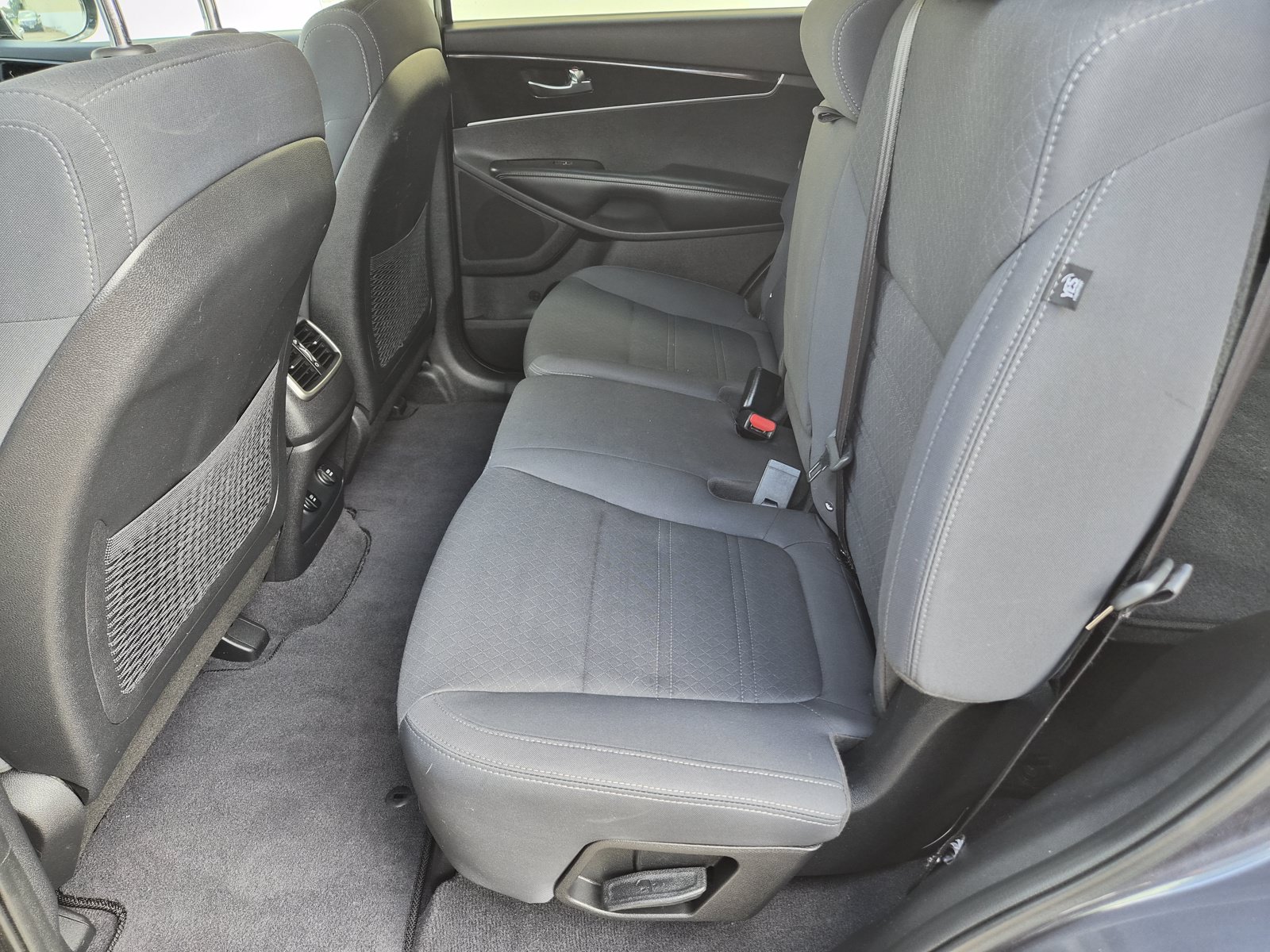 Used 2017 Kia Sorento AWD w/ LX Convenience Package image 16