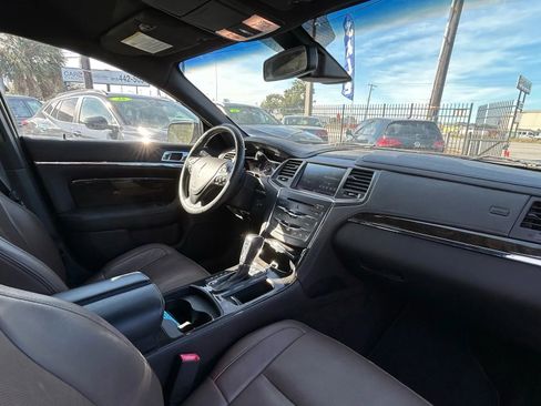 Used 2013 Lincoln MKS image 18