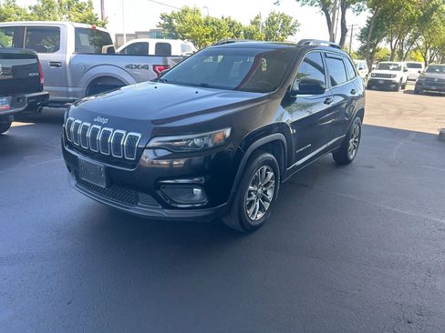 Used 2020 Jeep Cherokee Latitude Plus AWD/4WD image 26