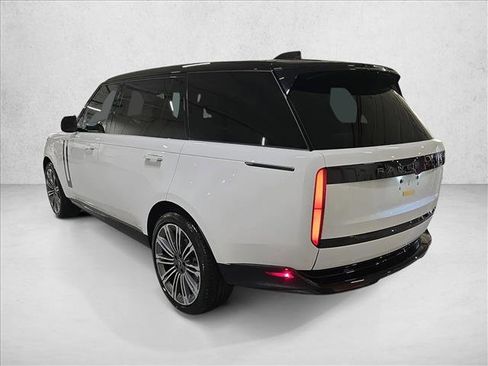 New 2025 Land Rover Range Rover Long Wheelbase SE image 7