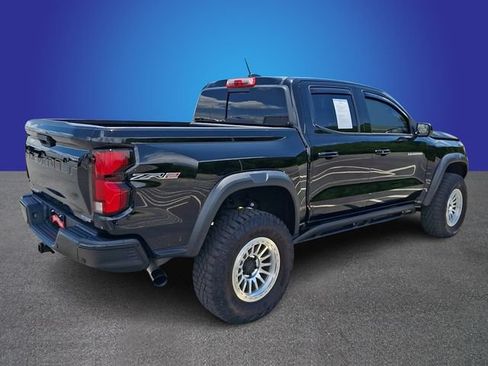 Used 2024 Chevrolet Colorado ZR2 w/ Safety Package AWD/4WD image 4
