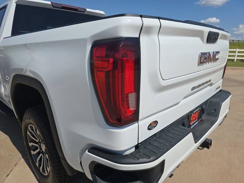 Used 2022 GMC Sierra 1500 AT4 AWD/4WD image 33