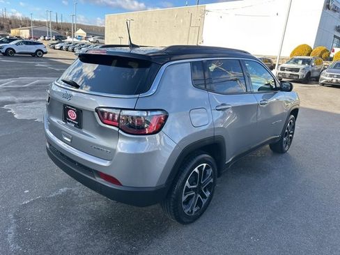 Used 2022 Jeep Compass Limited image 8