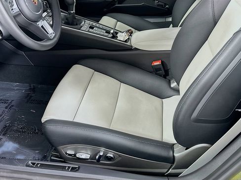 New 2025 Porsche 718 Boxster image 20