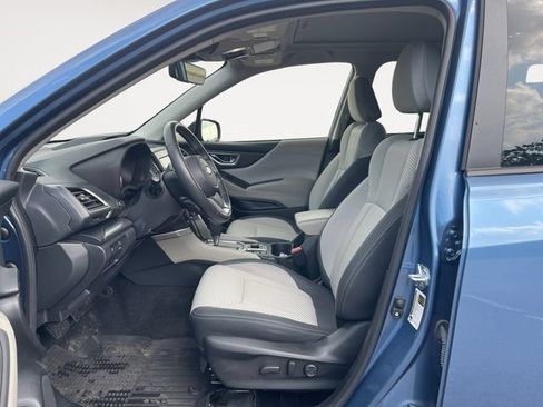 Certified 2023 Subaru Forester Premium AWD/4WD image 9