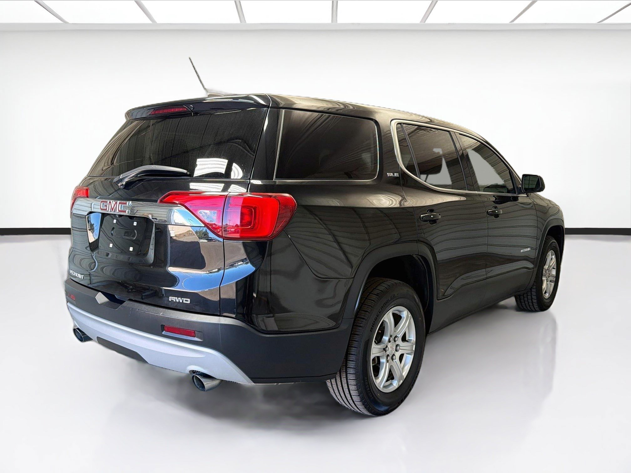 Used 2019 GMC Acadia SLE AWD/4WD image 4