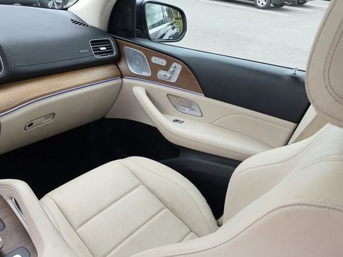 Used 2021 Mercedes-Benz GLS 450 4MATIC image 29