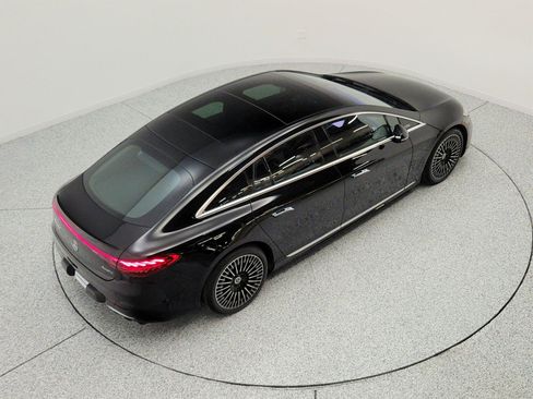 Used 2022 Mercedes-Benz EQS 580 4MATIC Sedan image 26