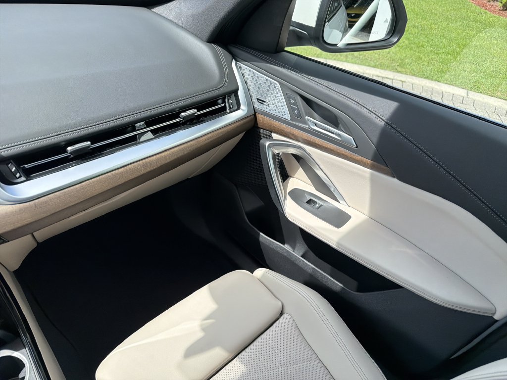 Used 2025 BMW X1 xDrive28i AWD/4WD image 20