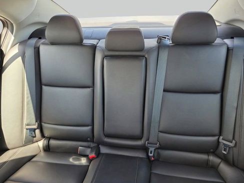 Used 2018 Acura TLX V6 image 9