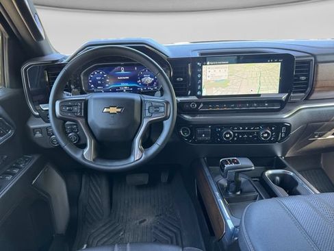 Used 2024 Chevrolet Silverado 1500 High Country w/ Technology Package AWD/4WD image 24
