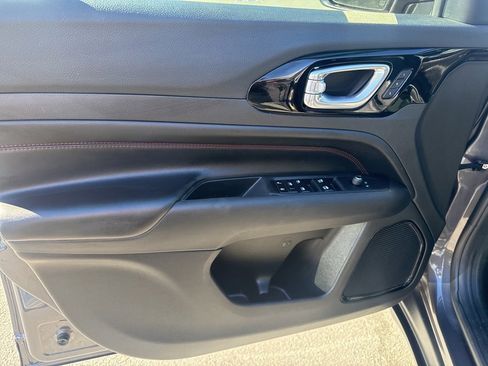 Certified 2024 Jeep Compass Trailhawk w/ Trailhawk Elite Group image 12