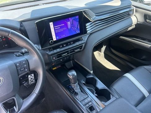 Used 2025 Toyota Camry SE FWD image 32