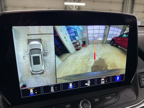 Used 2025 Chevrolet Blazer Premier w/ Driver Confidence II Package image 20