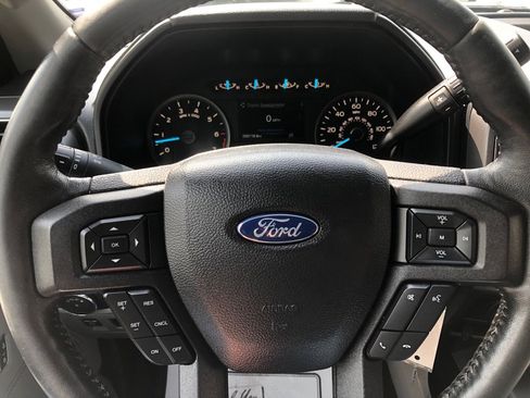 Used 2019 Ford F150 XLT w/ Equipment Group 302A Luxury AWD/4WD image 36