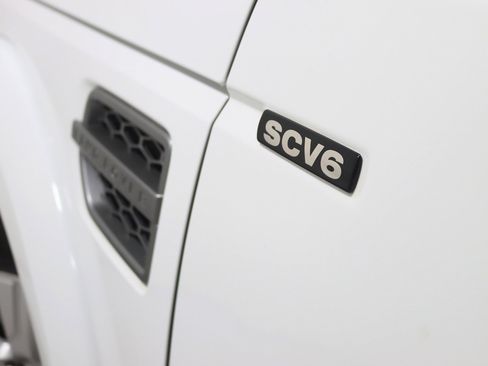 Used 2016 Land Rover LR4 HSE image 13