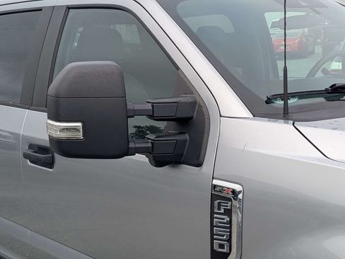 Used 2022 Ford F250 XL w/ STX Appearance Package AWD/4WD image 10