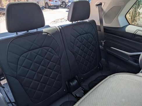 Used 2024 BMW X7 xDrive40i image 19