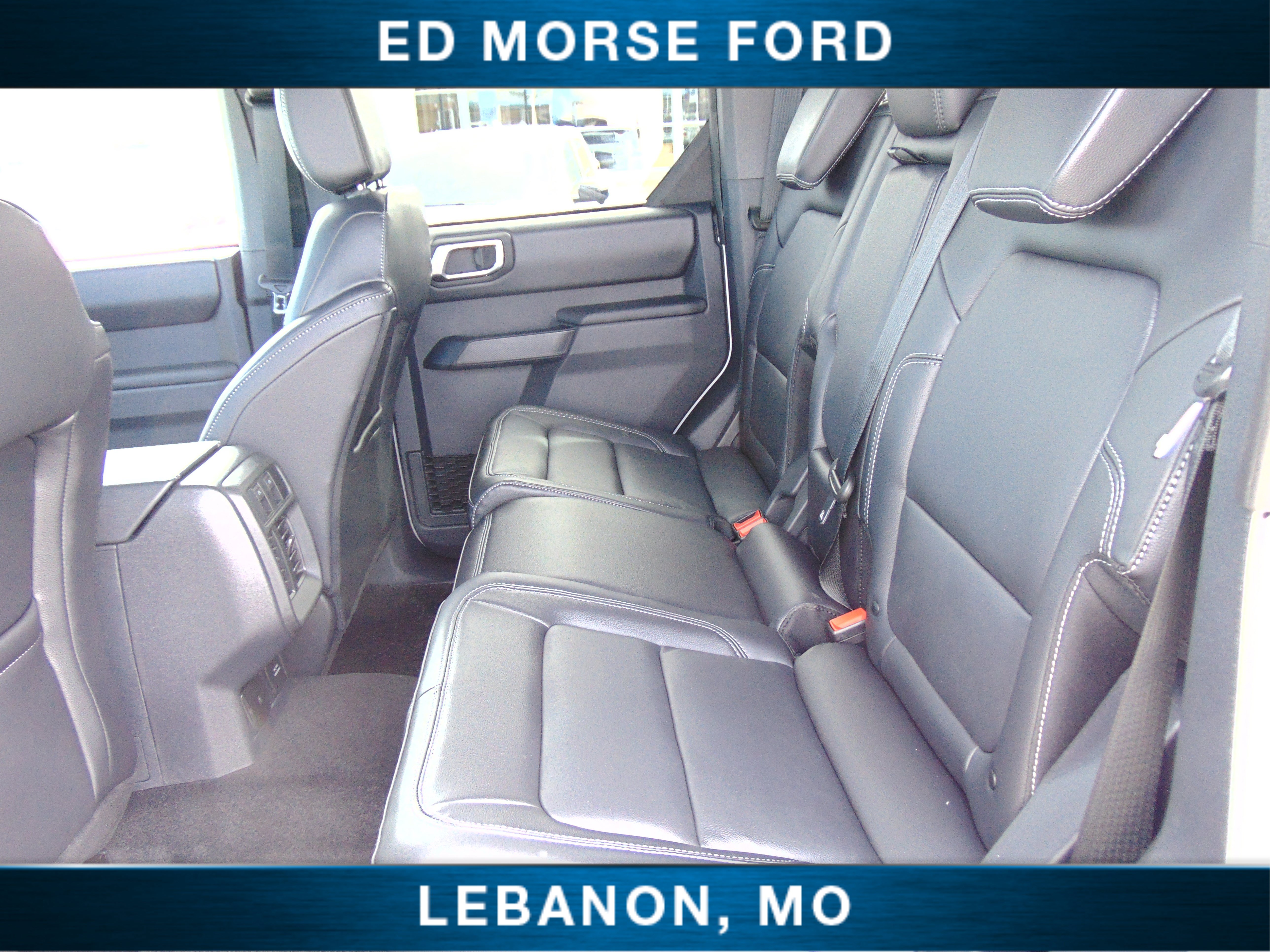 New 2026 Ford Bronco Outer Banks w/ Sasquatch Package AWD/4WD image 13