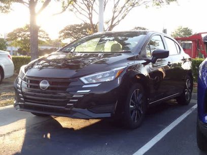 Used 2025 Nissan Versa SV w/ Trunk Package