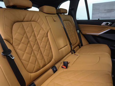 New 2026 BMW X5 xDrive50e w/ Executive Package image 27