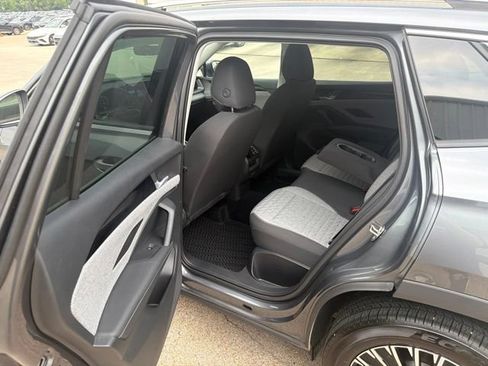 Used 2025 Volkswagen Tiguan S w/ 18" Wheel Package FWD image 17