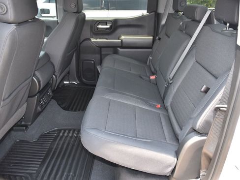 Used 2026 Chevrolet Silverado 1500 Custom Trail Boss w/ LPO, Dark Essentials Package AWD/4WD image 11
