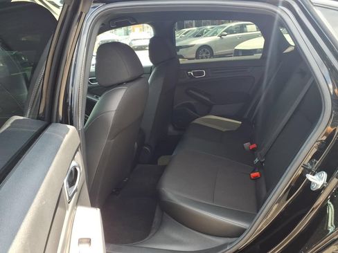 Used 2025 Honda Civic Sport image 11