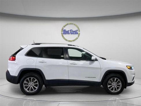 Used 2021 Jeep Cherokee Latitude Plus AWD/4WD image 6