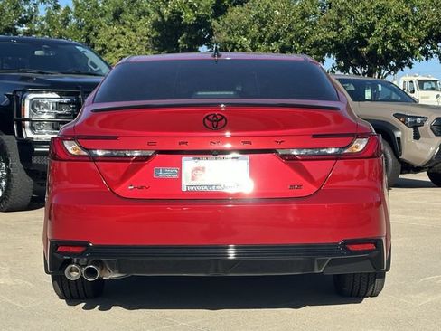 Used 2026 Toyota Camry Hybrid w/ Convenience Package FWD image 4