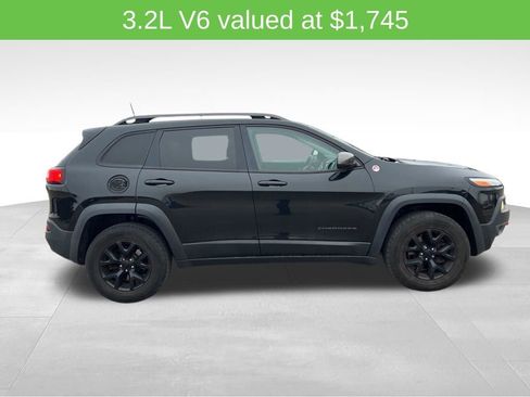 Used 2016 Jeep Cherokee Trailhawk w/ Comfort/Convenience Group image 3