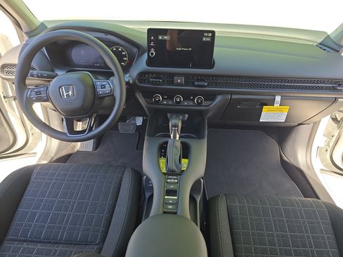 New 2026 Honda HR-V LX image 9