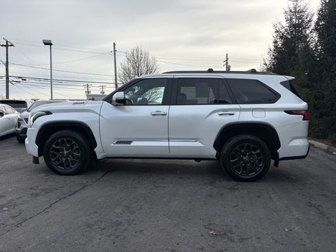 Used 2025 Toyota Sequoia Platinum image 2
