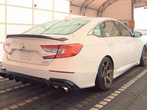 Used 2019 Honda Accord Sport image 5