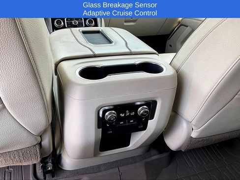 Used 2021 GMC Yukon Denali w/ Denali Premium Package AWD/4WD image 13