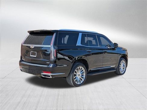Used 2023 Cadillac Escalade Premium Luxury image 5