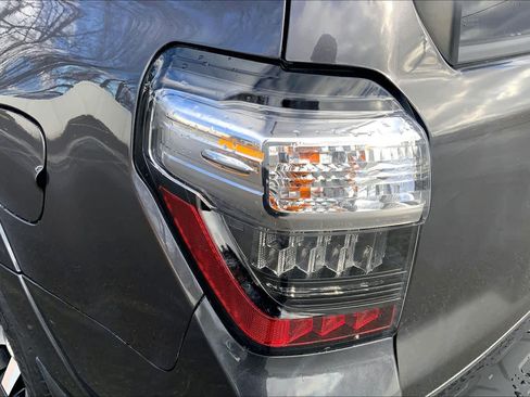 Used 2021 Toyota 4Runner TRD Off-Road Premium image 28