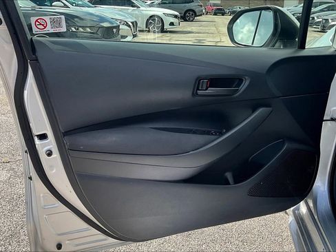 Used 2023 Toyota Corolla LE image 24
