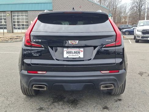 Used 2023 Cadillac XT4 Luxury w/ Cold Weather Package image 23