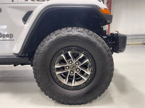 Used 2024 Jeep Wrangler Unlimited Rubicon 392 image 16